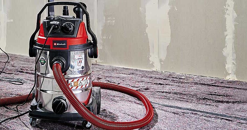 Professional wet/dry vacuum cleaners for workshops, construction sites and  around the home